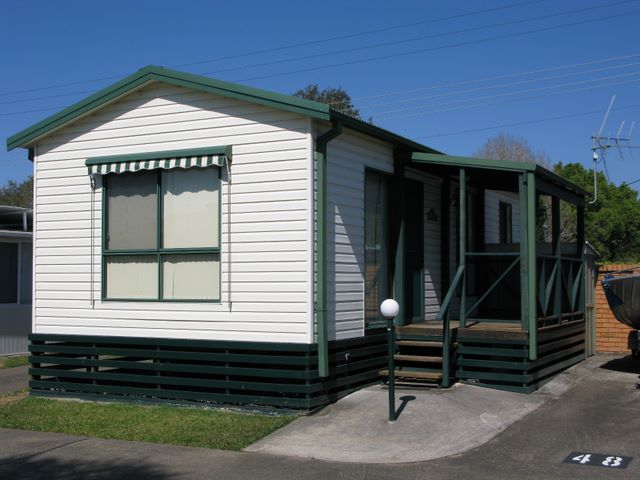 Aquatic Caravan Park - Port Macquarie: Cottage accommodation, ideal for families, couples and singles