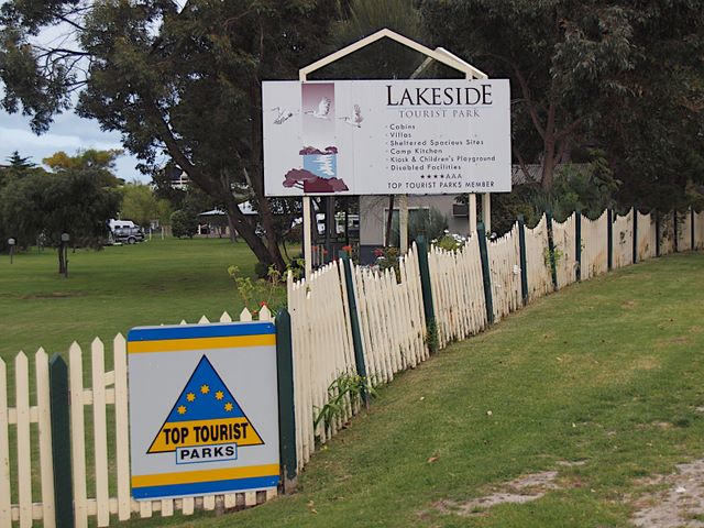 Lakeside Tourist Park by Russell Barter - Robe: Lakeside Tourist Park welcome sign