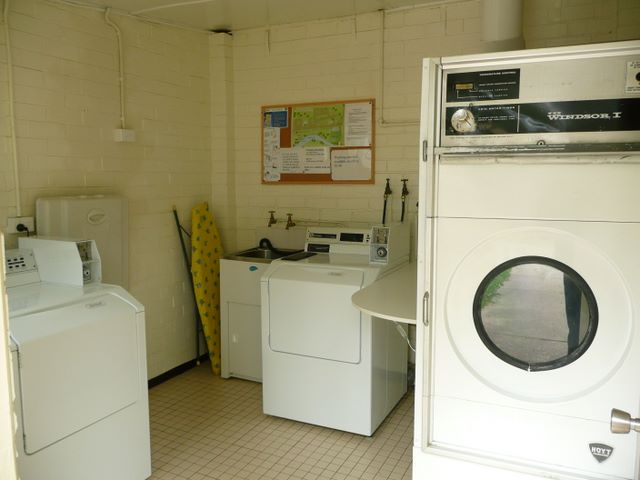 Goulburn River Tourist Park - Seymour: Laundry