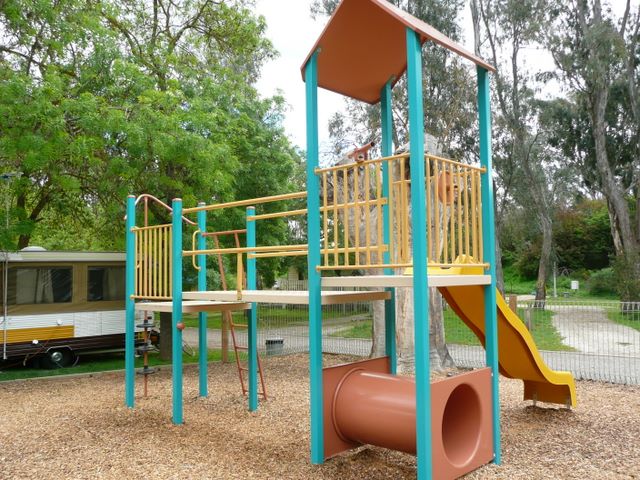 Goulburn River Tourist Park - Seymour: Playground for children.