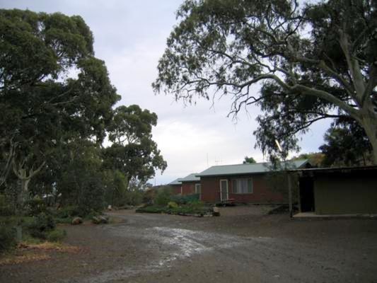 Spear Creek Caravan Park - Flinders Rangers: Cottage accommodation, ideal for families, couples and singles