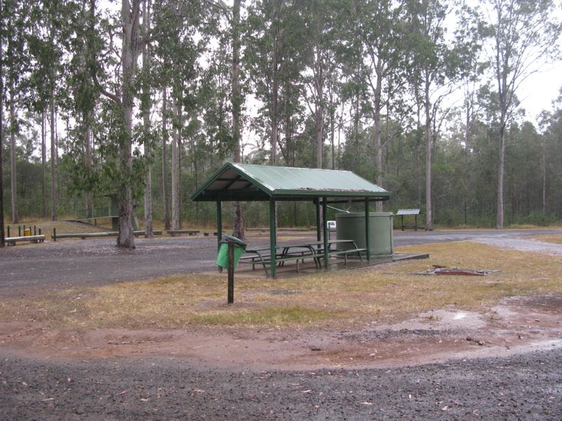 Casino South Rest Area - Swan Bay: Sheltered picnic area
