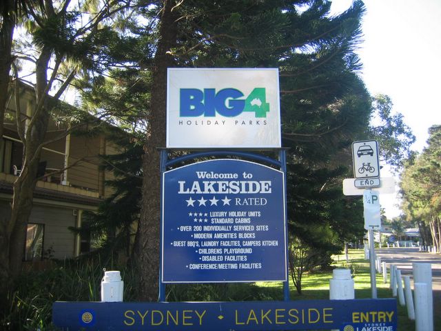 NRMA Sydney Lakeside Holiday Park - Narrabeen: Sydney Lakeside welcome sign