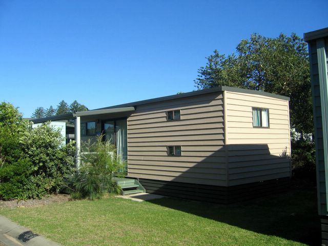 NRMA Sydney Lakeside Holiday Park - Narrabeen: Cottage accommodation ideal for families, couples and singles