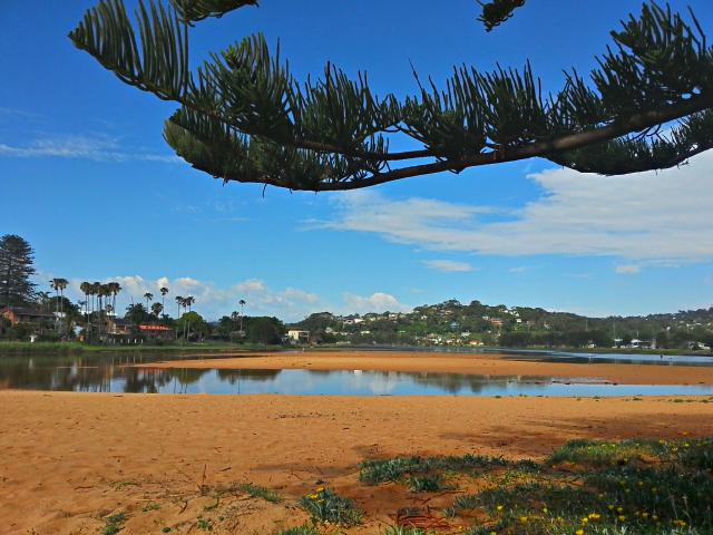 NRMA Sydney Lakeside Holiday Park - Narrabeen: The quiet and welcoming lake beside the park