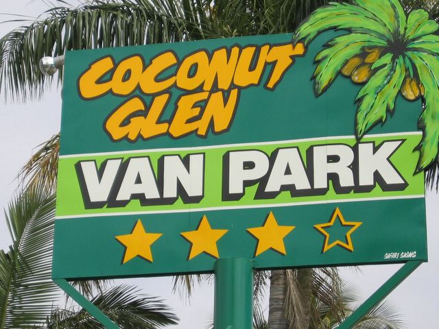 Bohle Coconut Glen Van Park - Townsville: Coconut Glen Van Park welcome sign