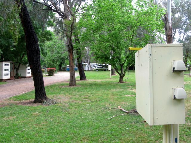 Blowering Holiday Park - Tumut: Powered sites for caravans