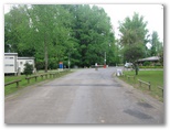 Riverglade Caravan Park  - Tumut: Good paved roads throughout the park