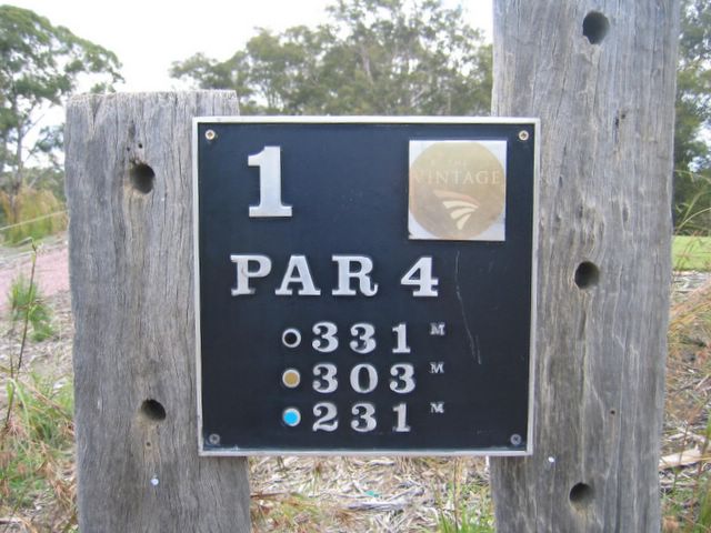 The Vintage Golf Course - Rothbury: Hole 1 - Par 4, 331 meters