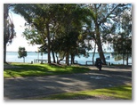 Wangi Point Lakeside Holiday Park - Wangi Wangi: The Lake is directly opposite the park