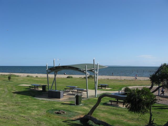 Werribee South Caravan Park - Werribee South: Sheltered outdoor BBQ on the beach.