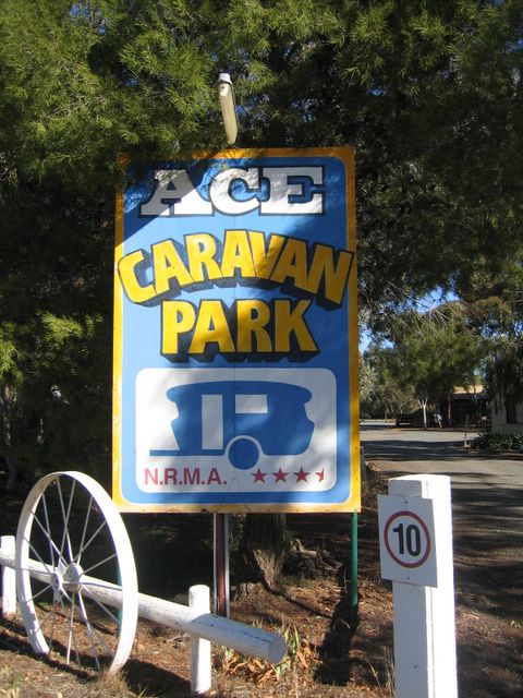 Ace Caravan Park - West Wyalong: Ace Caravan Park welcome sign
