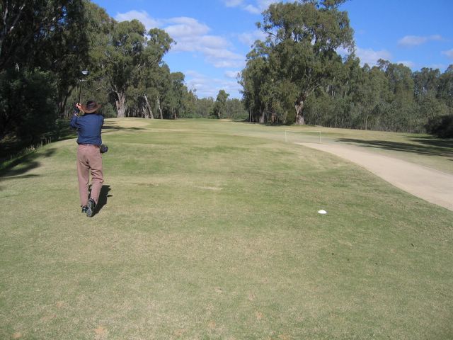 Yarrawonga & Border Golf Club - Mulwala: Fairway view Hole 4