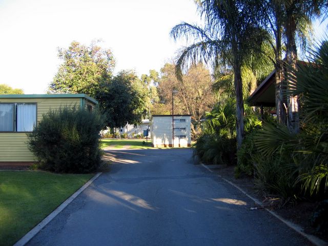 Marion Holiday Park - Bedford Park: Good paved roads throughout the park