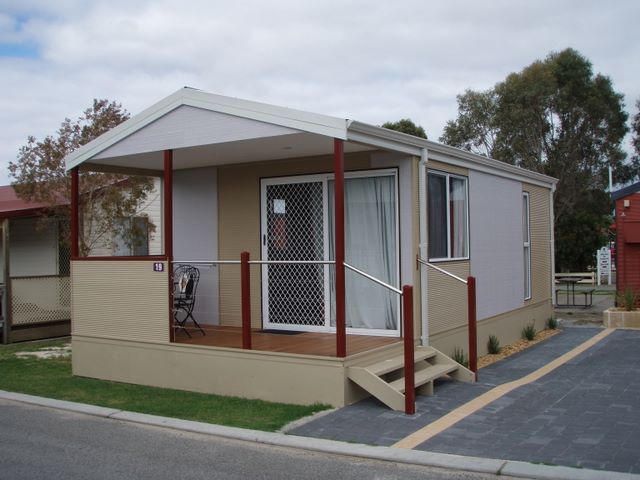 Albany Holiday Park - Albany: Cottage accommodation, ideal for families, couples and singles