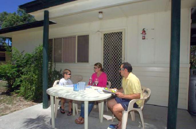 The Retreat Port Stephens - Anna Bay: Cottage accommodation, ideal for families, couples and singles