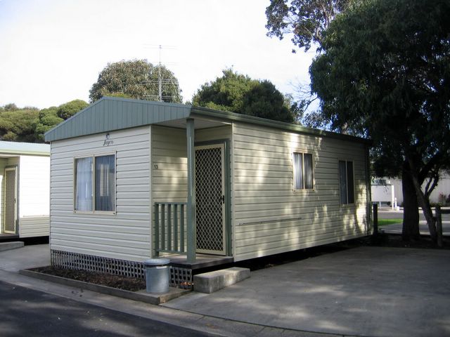 Apollo Bay Holiday Park - Apollo Bay: Cottage accommodation ideal for families, couples and singles
