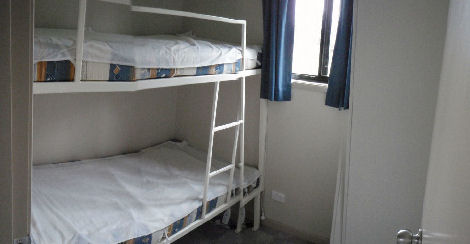 Armidale Acres Motor Inn and Caravan Park - Armidale: Second bedroom