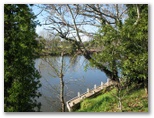 Mitchell Gardens Holiday Park - Bairnsdale: The park is adjacent to the river
