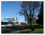 Mitchell Gardens Holiday Park - Bairnsdale: The park is within easy walking distance from Bairnsdale's main shopping area