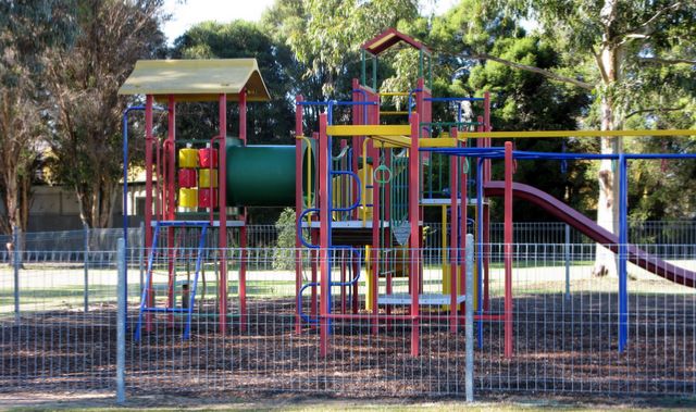 Bairnsdale Holiday Park - Bairnsdale: Playground for children