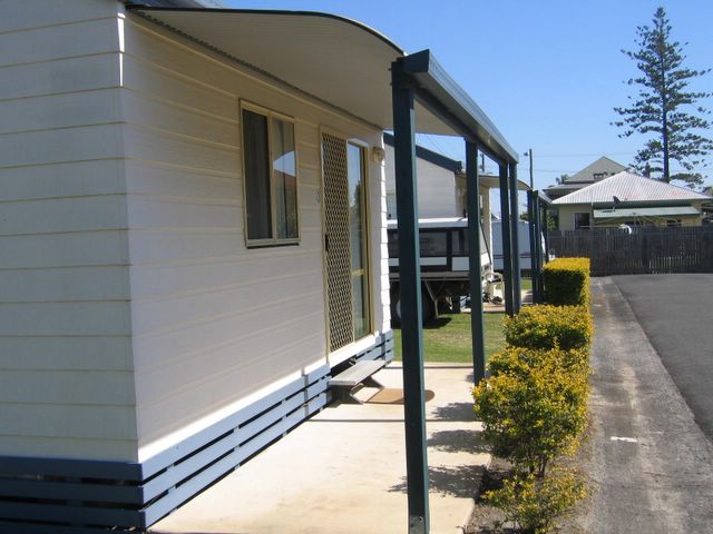 BIG4 Ballina Central Holiday Park 2006 - Ballina: Cottage accommodation ideal for families, couples and singles