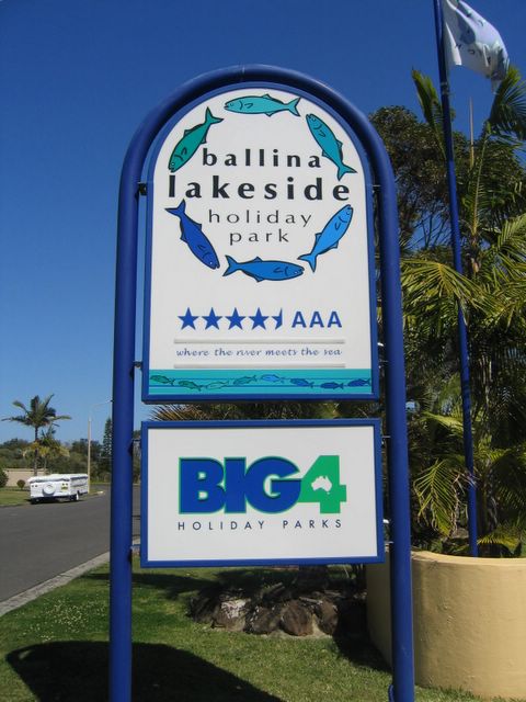 Ballina Lakeside Holiday Park - Ballina: Welcome sign