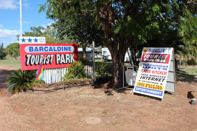 Barcaldine Tourist Park - Barcaldine: Entry