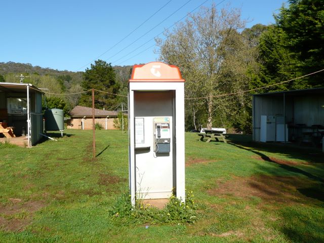 Batlow Caravan Park - Batlow: Public phone within the park.  This is a rarity these days.