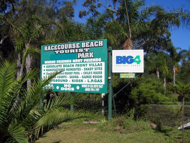 Racecourse Beach Tourist Park - Bawley Point: Racecourse Beach Tourist Park welcome sign