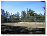 Racecourse Beach Tourist Park - Bawley Point: Tennis court