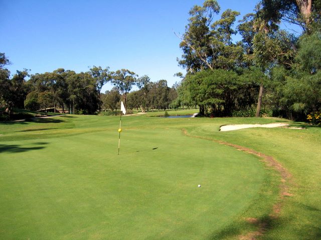 Bayview Golf Club - Bayview: Green on Hole 3