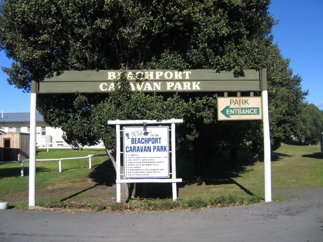 Beachport Caravan Park - Beachport: Beachport Caravan Park welcome sign
