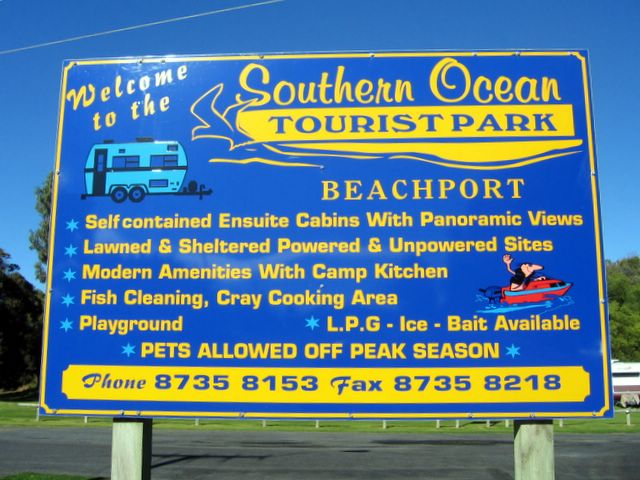 Beachport Southern Ocean Tourist Park - Beachport: Southern Ocean Tourist Park welcome sign