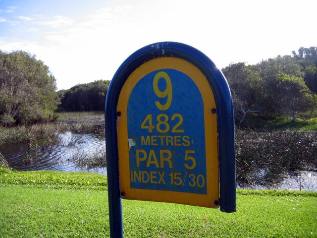 Belmont Golf Course - Belmont: Hole 9 - Par 5, 482 meters