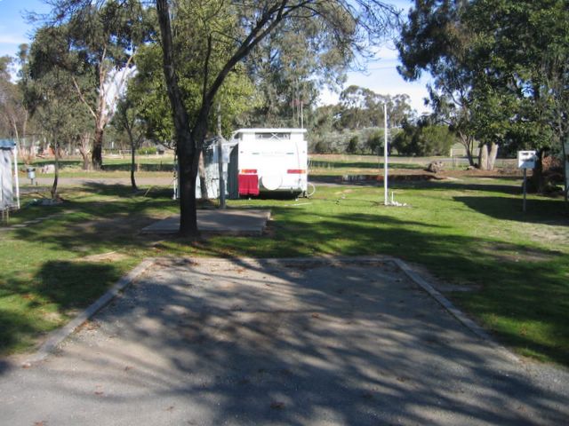 Robinley Caravan Park - Bendigo Maiden Gully: Powered sites for caravans