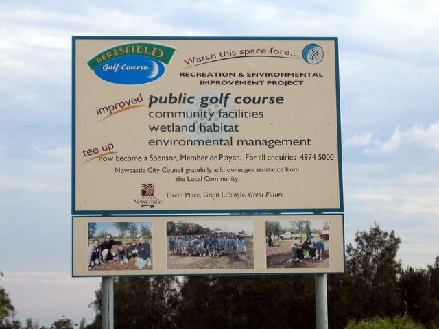 Beresfield Golf Course - Beresfield: Beresfield Golf Course welcome sign