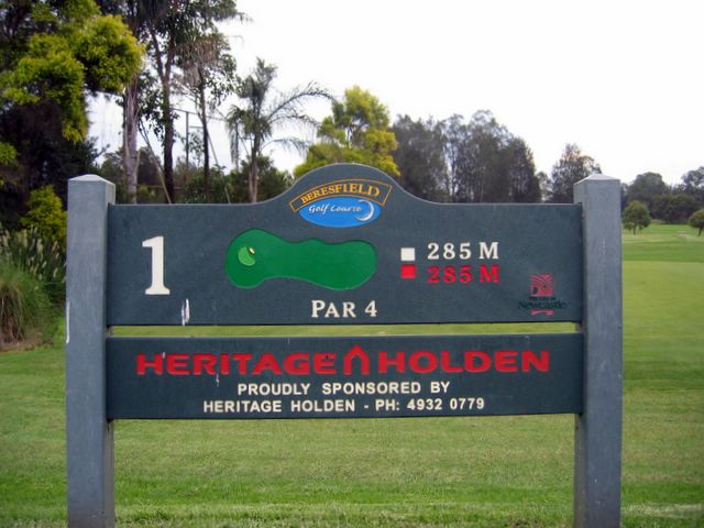 Beresfield Golf Course - Beresfield: Layout of Hole 1 - Par 4, 285 metres