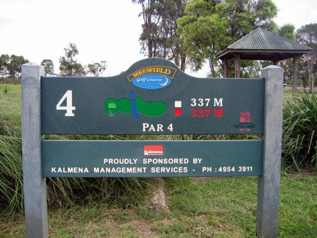Beresfield Golf Course - Beresfield: Layout of Hole 4 - Par 4, 337 metres