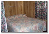 BIG4 Bicheno Cabin and Tourist Park - Bicheno: Studio Cabin main bedroom.