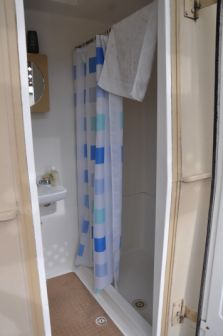 Ensuite at Adelaide Beachfront Holiday Park