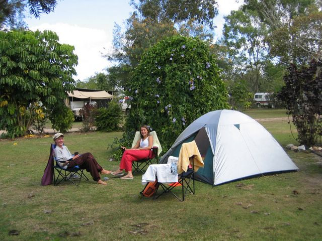 Campers relaxing at Maree Country Caravan Park in Queensland 