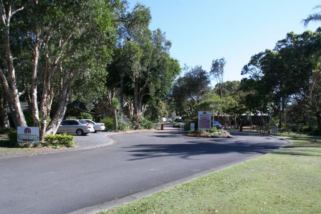 Rainbow Beach Holiday Village - Bonny Hills: Good sealed roads to and within the park