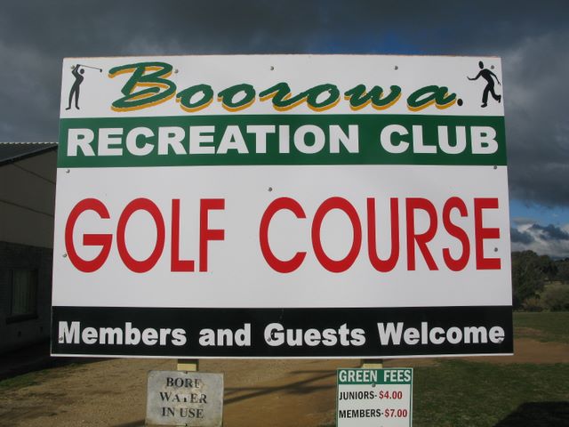 Boorowa Recreation Club Golf Course - Boorowa: Boorowa Recreation Club and Golf Course welcome sign