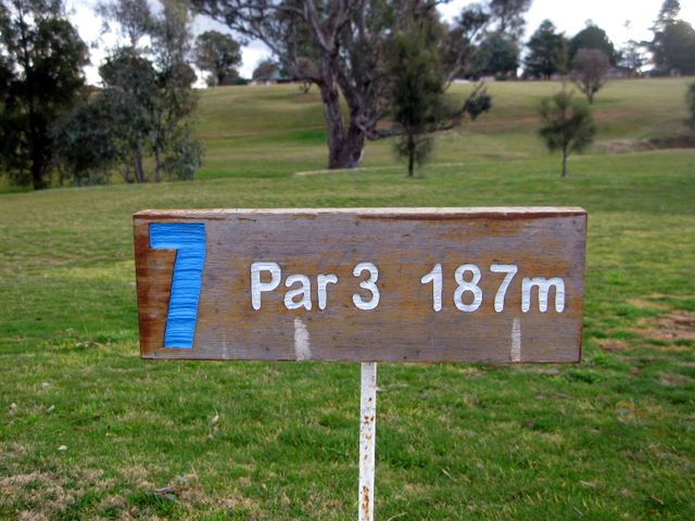 Boorowa Recreation Club Golf Course - Boorowa: Hole 7 Par 3, 187 meters