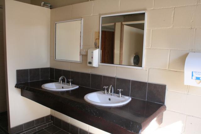 Mitchell Caravan Park - Bourke: Mens bathroom (renovation of Ladies not yet complete)