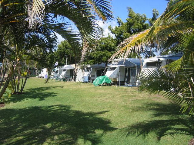 Big4 Bowen Coral Coast Beachfront Holiday Park - Bowen: Powered sites for caravans