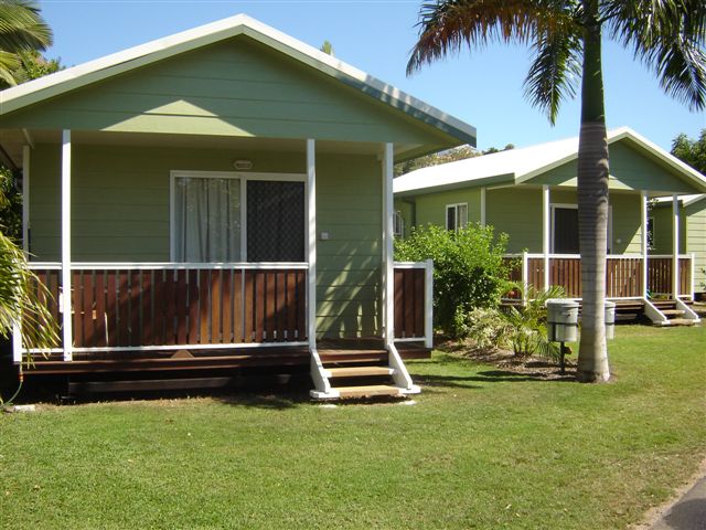 Queens Beach Tourist Village - Bowen: Cottage accommodation, ideal for families, couples and singles