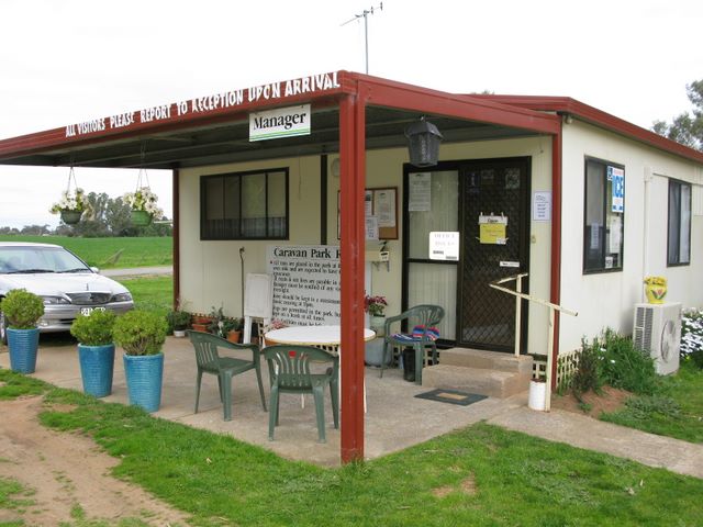 Bridgewater Public Caravan Park - Bridgewater on Loddon: Reception and office