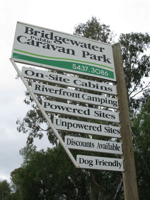 Bridgewater Public Caravan Park - Bridgewater on Loddon: The park has two welcome signs